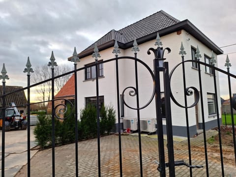 Property building, Street view