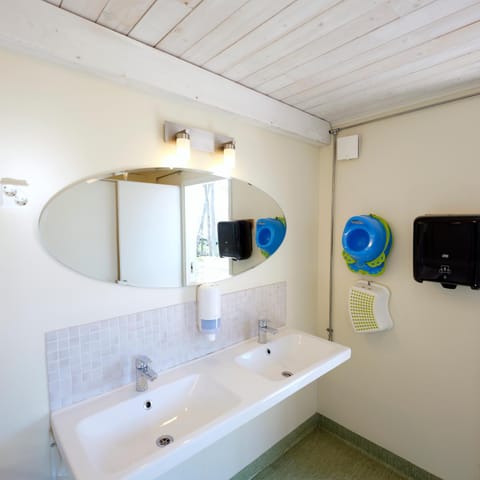 Sandvik gästhamn och camping Campground/ 
RV Resort in Finland