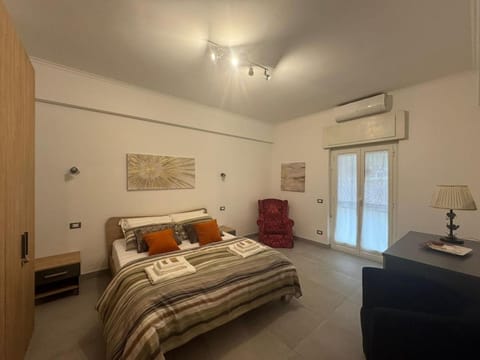 Bed, Photo of the whole room, Bedroom, towels, wardrobe, air conditioner