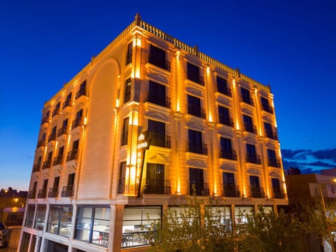Property building, Night
