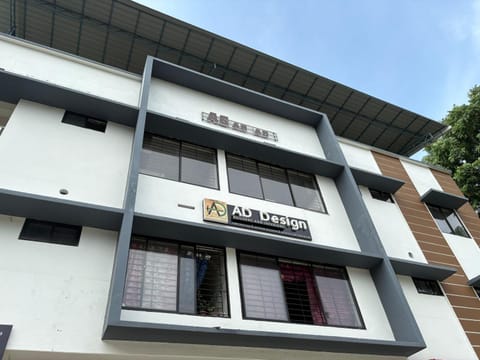 Property building, Day