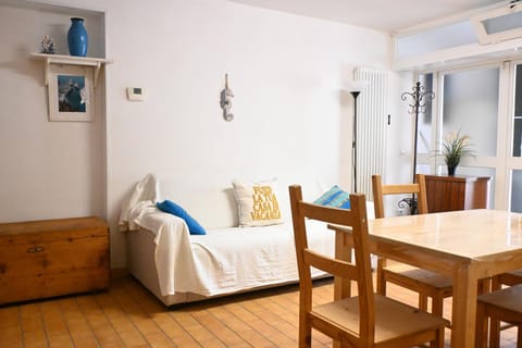 N091 - Numana, nuova taverna bilocale sx Apartment in Numana