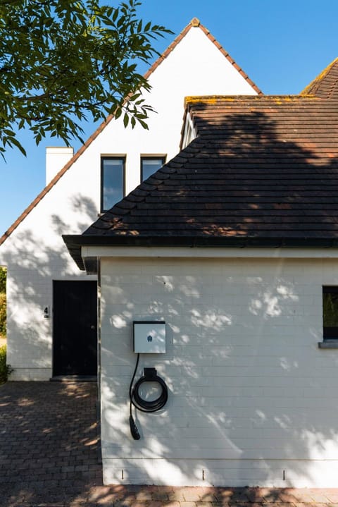 Property building, Parking