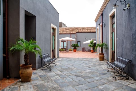 Patio, Inner courtyard view