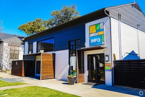 The Landry 283 Spacious and Cozy 2 Bedroom 1bth Apartment in Arlington