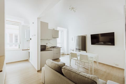 TV and multimedia, Kitchen or kitchenette, Living room, Photo of the whole room, Dining area, kitchen