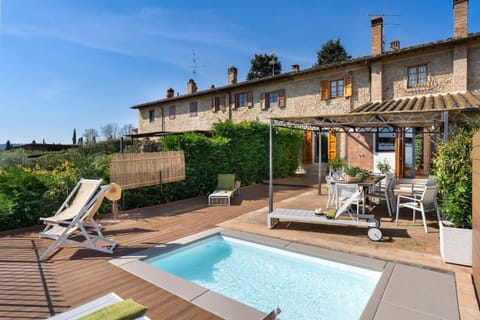 Property building, Balcony/Terrace, On site, Swimming pool
