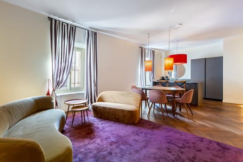 Suite De Sonnaz Elegante B Apartment in Turin