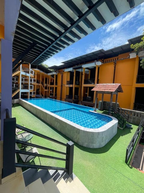 Pool view, Swimming pool
