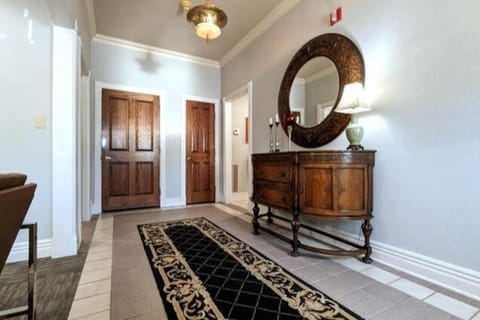 Ground Floor Villa at Sweet Spring Apartment in Eureka Springs