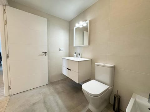 Ocean View Balcony - New Apartment 3BED 6PAX Apartment in Vigo