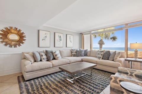 Living room, Photo of the whole room, Sea view
