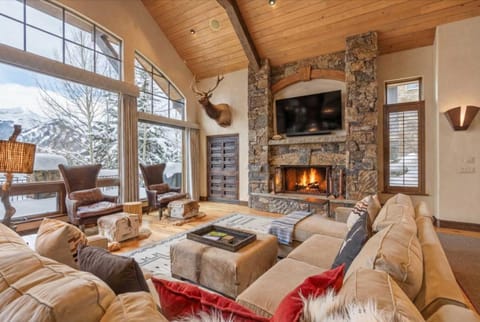 Luxury Telluride Retreat Hot Tub and Mountain View House in Mountain Village