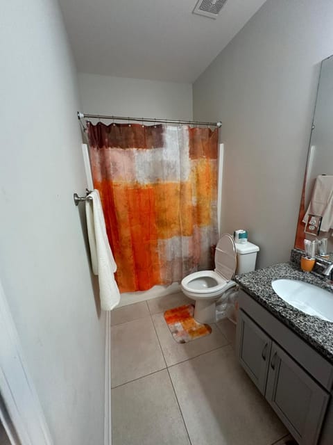 Golden Brooke Retreat House in Upper Grand Lagoon