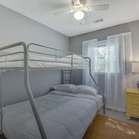 Athens home with Deck Near Sanford Stadium House in Athens