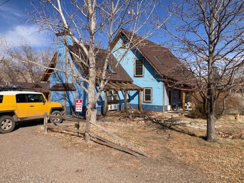 Property building, Day