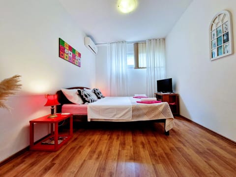 TV and multimedia, Bedroom