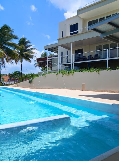 Property building, Day, Pool view, Swimming pool, Swimming pool