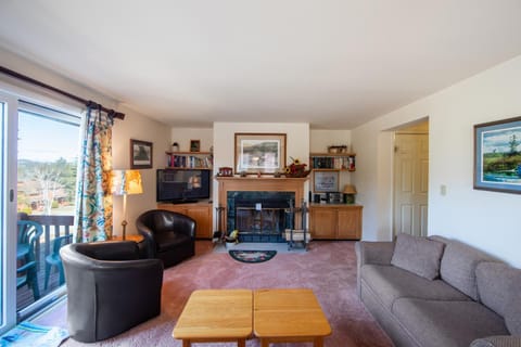 11D - Spacious & Family-Friendly Getaway House in Capital District, NY, USA