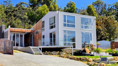 Property building, Garden view