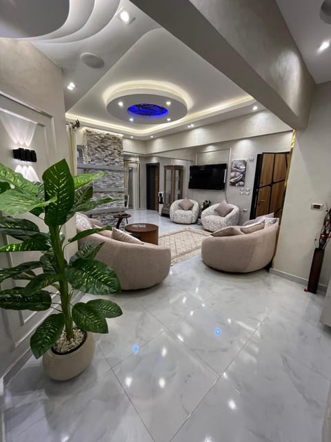 TV and multimedia, Seating area