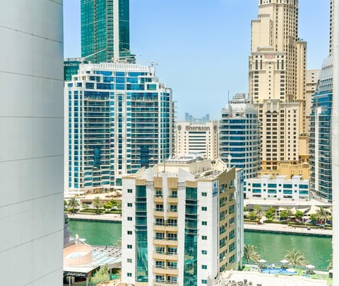 Property building, Day, Natural landscape, Bird's eye view, City view, Lake view, River view