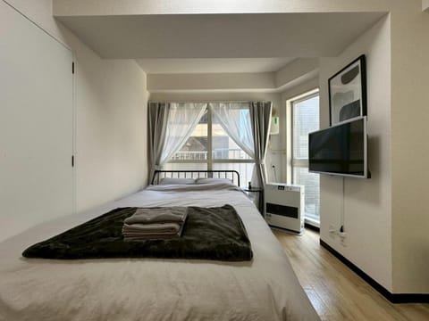 Bed, TV and multimedia
