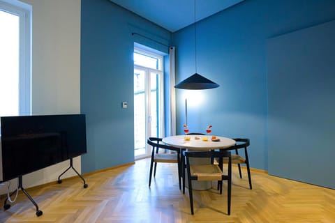 Living room, Seating area, Dining area