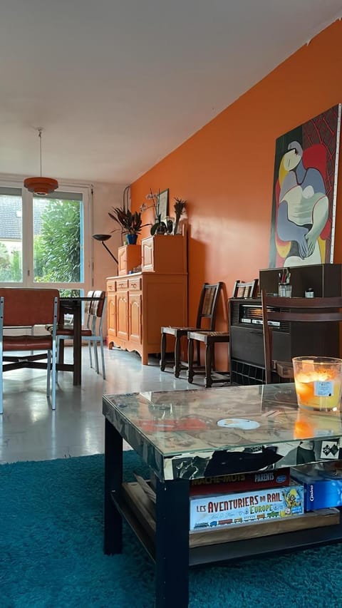 Maison Mambo Vacation rental in Île-de-France