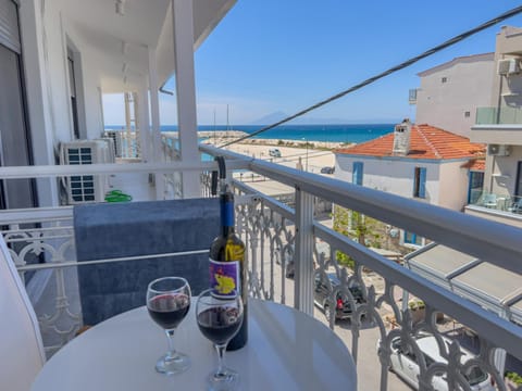 Luxury Rooms Naoum - Adults only Apartment in Limenaria