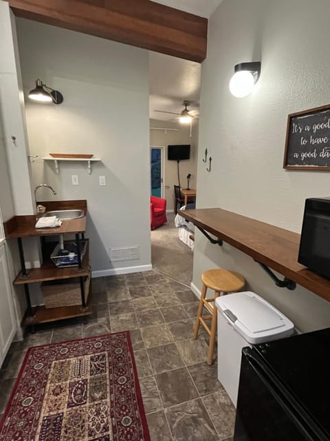 TV and multimedia, Kitchen or kitchenette
