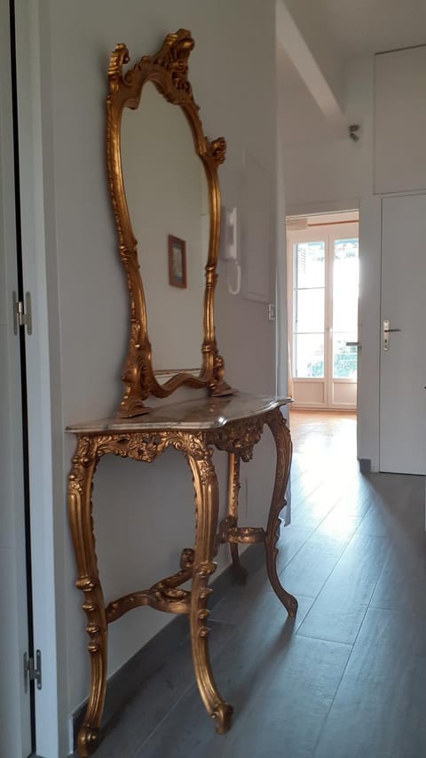 Decorative detail