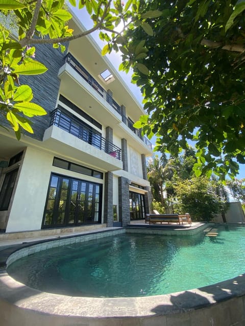 Property building, Patio, Day, Garden, Garden, View (from property/room), Balcony/Terrace, Garden view, Pool view, Swimming pool
