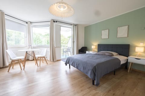 Bed, Balcony/Terrace, Balcony/Terrace, Photo of the whole room, Bedroom