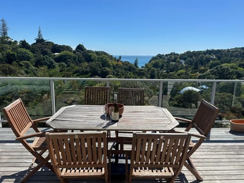 Natural landscape, Balcony/Terrace, Dining area, Mountain view, Sea view