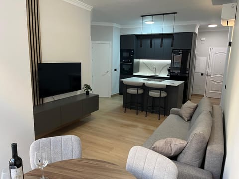 TV and multimedia, Living room, Dining area