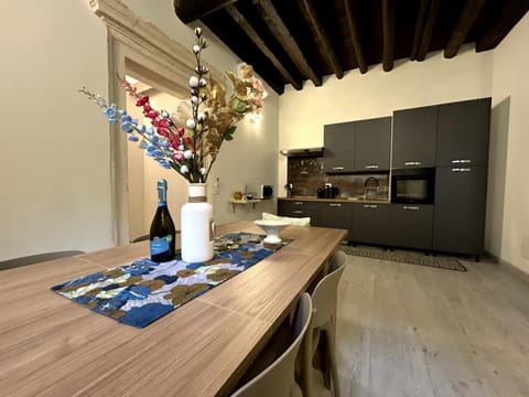 Kitchen or kitchenette, Dining area, dishwasher, oven, stove