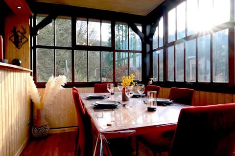 Banquet/Function facilities, Dining area
