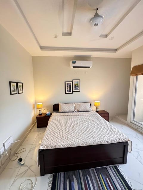 Bed, air conditioner