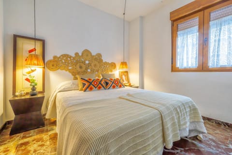 Bed, Photo of the whole room, Bedroom, heating, air conditioner