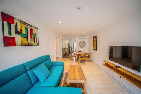 Communal lounge/ TV room, TV and multimedia, Living room, Seating area