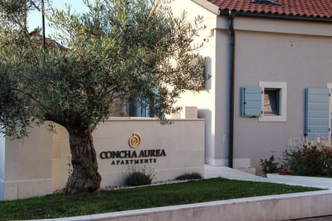 Property building, Property logo or sign