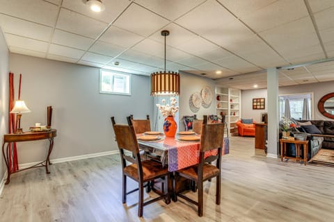 Spacious Yard and BBQ Chic Escape in Lawrenceville! Apartment in Lawrenceville