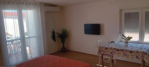 Apartman Alaga D Bed and Breakfast in Šibenik-Knin County, Croatia
