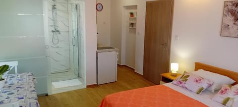 Apartman Alaga D Bed and Breakfast in Šibenik-Knin County, Croatia