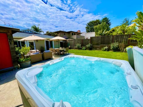 Available Nov & Dec LuxuryHot TubPool TableYard House in San Clemente