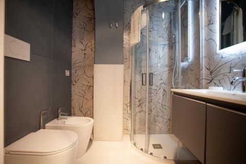 Shower, Toilet, Bathroom, bidet