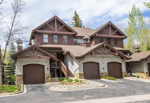 Brookside Townhome 103 townhouse House in Avon