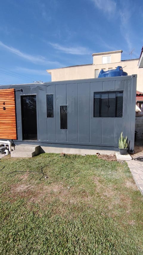 Property building, Day