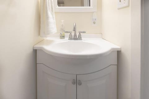 Lakeview Latitude House in Carroll County